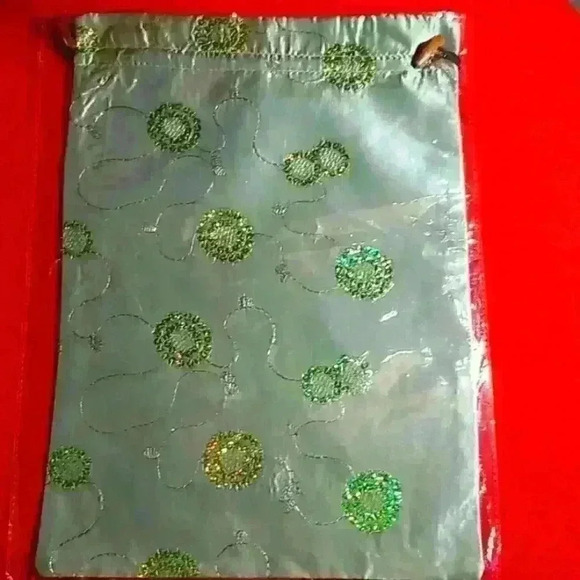 Silk Laundry bag  - Picture 1 of 1